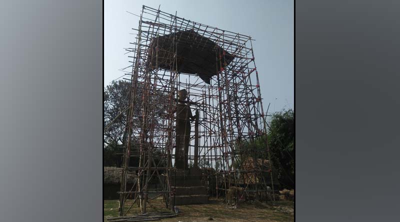৫১ ফুটের প্রতিমা আরাধনায় মিসকিন-প্রীতমরা, সম্প্রীতির সরস্বতী পুজো ভাতারে