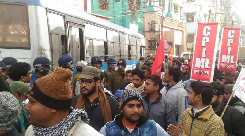 বামেদের ধর্মঘটে উত্তেজনা বর্ধমানে, আক্রান্ত বাস ও লরিচালকরা