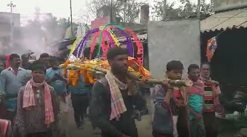 শতায়ু দাদুর শ্মশানযাত্রায় বাজল ডিজে, ব্যতিক্রমী কীর্তি নাতির