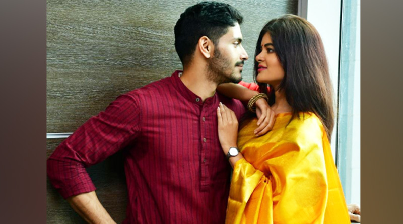 প্রেমময় বসন্ত পঞ্চমী, দেখুন মিমি-পাওলিদের সরস্বতী পুজোর ফটো অ্যালবাম