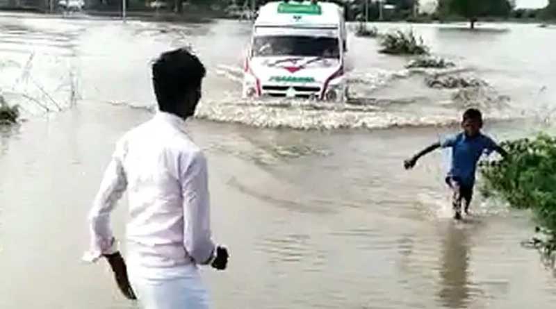 Karnataka boy, who guided ambulance during flood,gets award