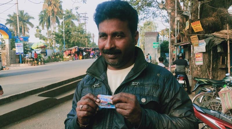 A man of bangaon won 1 crore rupees lottery prize on monday