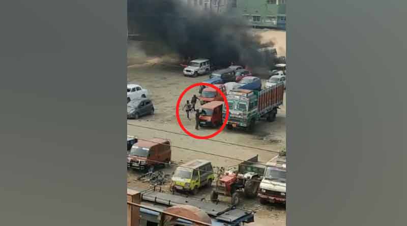 কালিয়াচকে গাড়িতে ভাঙচুর চালাচ্ছে পুলিশ! ভাইরাল ভিডিও অস্বস্তি বাড়াচ্ছে প্রশাসনের