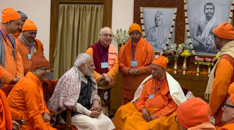 দু’দিনের বঙ্গ সফরে মোদি, দিনভর একাধিক কর্মসূচি সেরে বেলুড় মঠে রাত্রিযাপন
