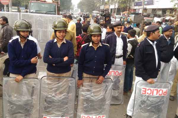 police-barricade