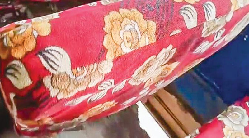 পোলবা কাণ্ডের পরও ফিরল না হুঁশ, বীরভূমে চলন্ত স্কুলবাস থেকে পড়ে জখম খুদে
