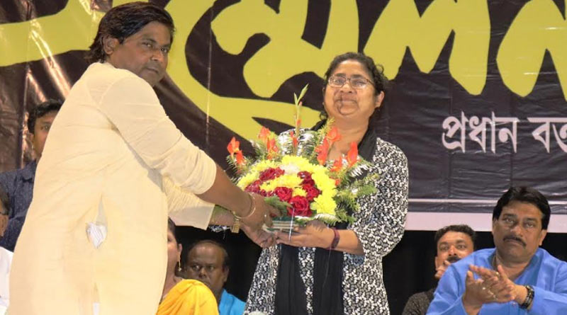 মাধ্যমিক পরীক্ষা চলাকালীন মাইক বাজিয়ে তৃণমূলের সভা, বিতর্কে দোলা সেন