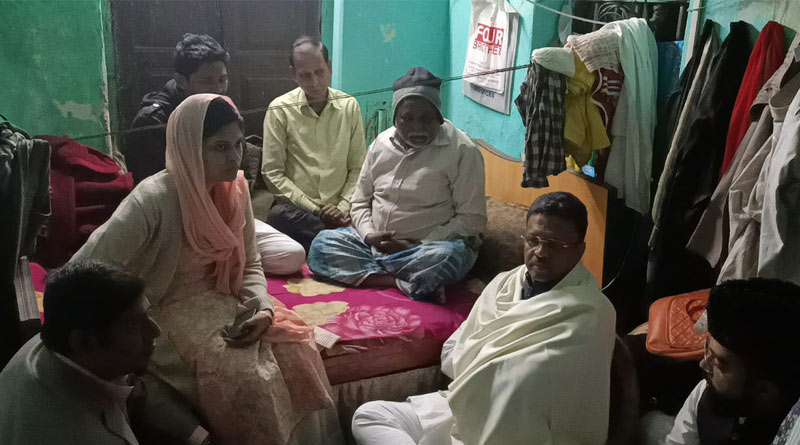পার্ক সার্কাসে মৃত আন্দোলনকারীর বাড়িতে ফিরহাদ, সুর চড়ালেন CAA’র বিরুদ্ধে