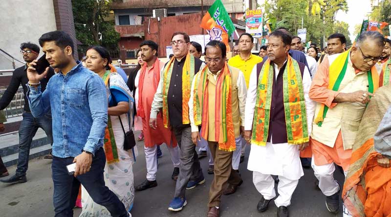 বিজেপির অভিনন্দন যাত্রাকে ঘিরে ধুন্ধুমার সোনারপুরে, তৃণমূল ভয় পেয়েছে বললেন মুকুল