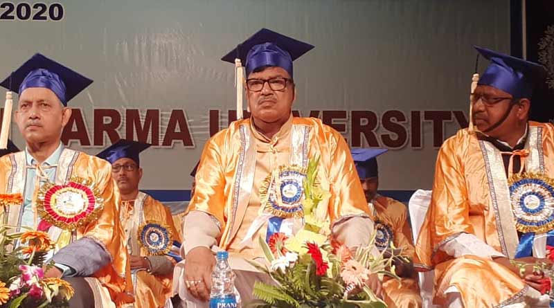 ‘ব্রাত্য’ রাজ্যপাল, ৩ মন্ত্রীর উপস্থিতিতেই মিটল পঞ্চানন বর্মা বিশ্ববিদ্যালয়ের সমাবর্তন