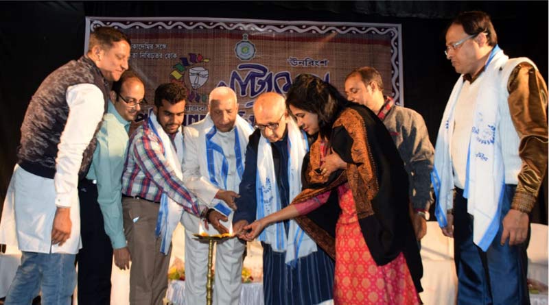 উদ্বোধনে ব্রাত্য জনপ্রতিনিধি ও নাটকের দলগুলি, বিতর্কের মাঝেই শুরু বালুরঘাট নাট্যমেলা