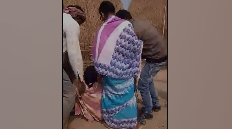 মধ্যযুগীয় বর্বরতা! জমি দখলের প্রতিবাদ করায় ২ মহিলাকে বেধড়ক ‘মার’ তৃণমূলের