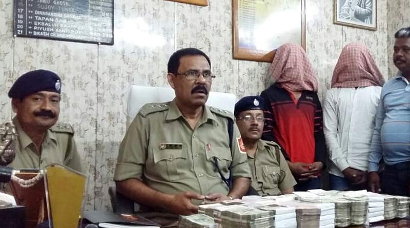 Two man allegedly arrested from Dakshineswar station for gold smuggling