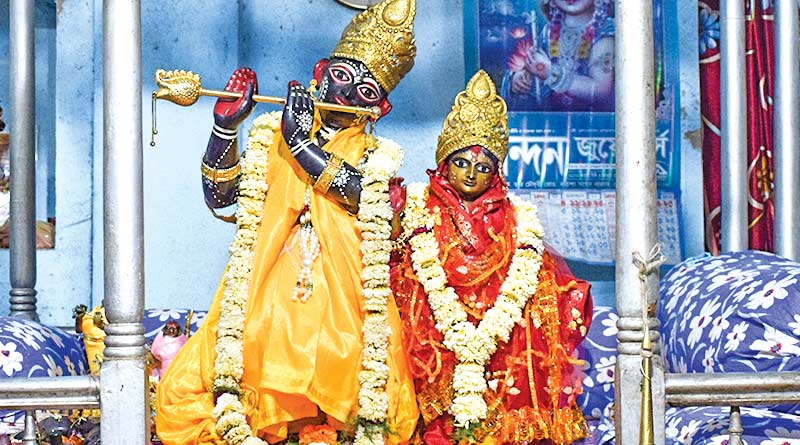 Kolkata's traditional holy celebration of renowned families
