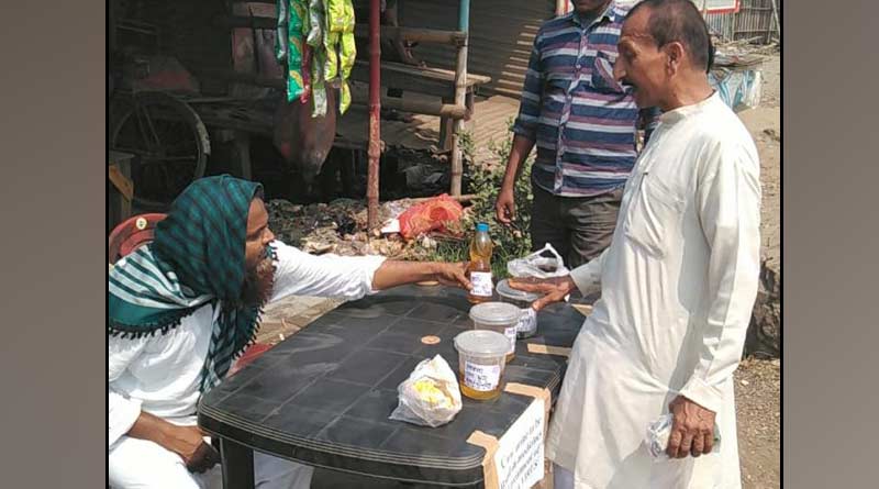 ৪০০ টাকা লিটার! করোনা রুখতে এরাজ্যেও দেদার বিকোচ্ছে গোমূত্র