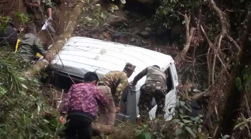 An Accident took place in Siliguri Qkhola, 2 Died 9 injured