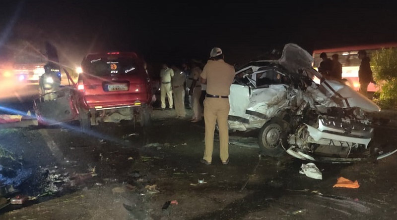 কর্ণাটকের টুমকুরে দুটি গাড়ির মুখোমুখি সংঘর্ষ, মৃত ১৩