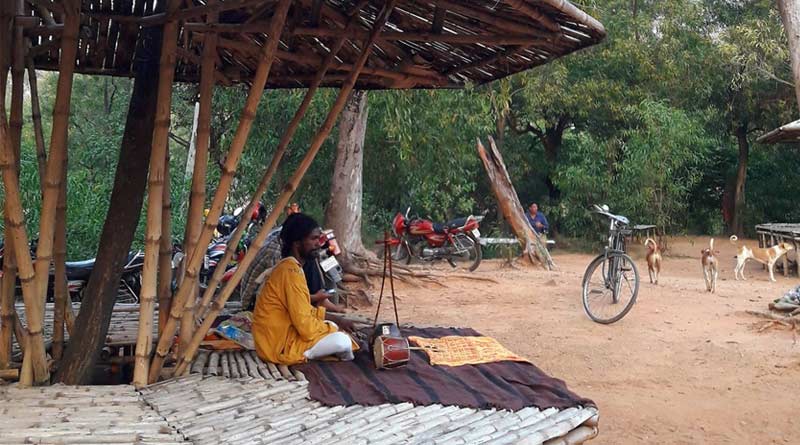 করোনার কোপে বন্ধ সোনাঝুরি হাট, পর্যটক শূন্য দিঘার সমুদ্র সৈকতও