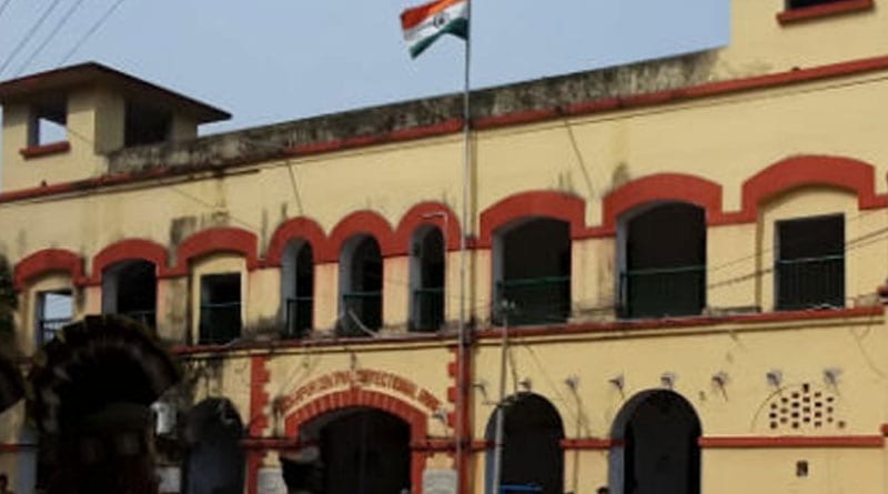 চরম সংকটে রাজ্যবাসী, উপার্জনের অর্থ ত্রাণ তহবিলে দিলেন মেদিনীপুর সংশোধনাগারের বন্দিরা