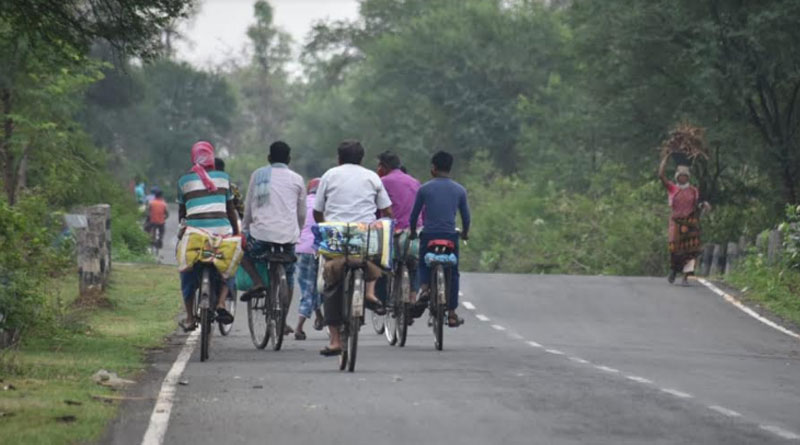 লকডাউনে একমাস আটকে ভিনরাজ্যে, বাড়ি ফিরতে সাইকেলেই ৪৩১ কিমি পাড়ি মালদহের শ্রমিকদের