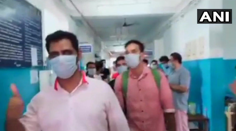 করোনা পরিস্থিতি: আতঙ্কের মাঝেও স্বস্তি, হাসপাতাল থেকে সুস্থ হয়ে ফিরলেন কেরলের ১৭ জন