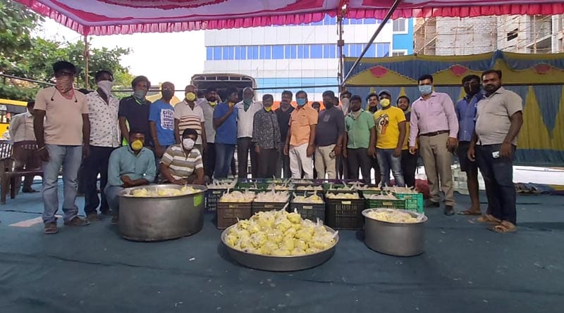 লকডাউনে মানবিক বেঙ্গালুরু, নিখরচায় তিনবেলা খাবার পাচ্ছেন আটকে পড়া বাঙালিরা