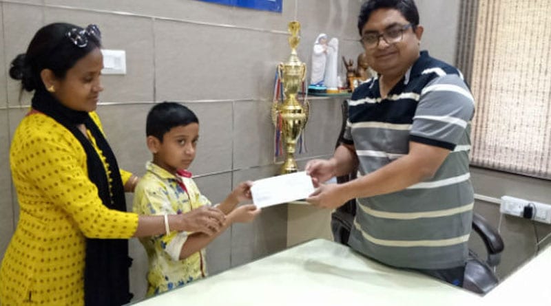লকডাউনে সংকটে রাজ্য, খেলনা কেনার টাকা ত্রাণ তহবিলে দিল হাবড়ার খুদে