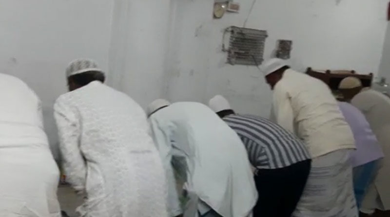 বড়ঞার পুনরাবৃত্তি শান্তিপুরের মসজিদে, লকডাউনের মধ্যেই চলছে নমাজ