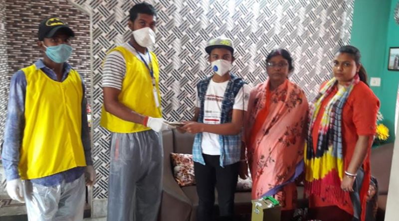 ‘পরে কিনব ক্রিকেট কিট’, স্বপ্ন বিসর্জন দিয়ে ত্রাণের জন্য সঞ্চিত অর্থ দান ষষ্ঠ শ্রেণির ছাত্রের