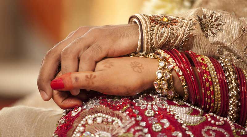 Mumbai groom, Bareilly bride, priest in Raipur: the Big Zoom wedding