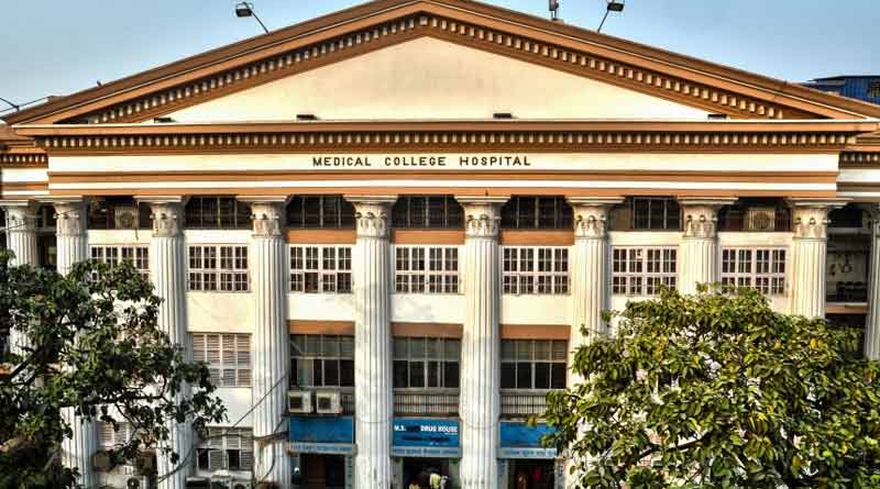 Junior doctors at Calcutta Medical College Hospital stage protest