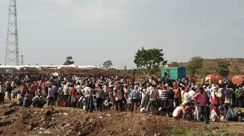 Migrants throw stones, protest near Madhya Pradesh border over food