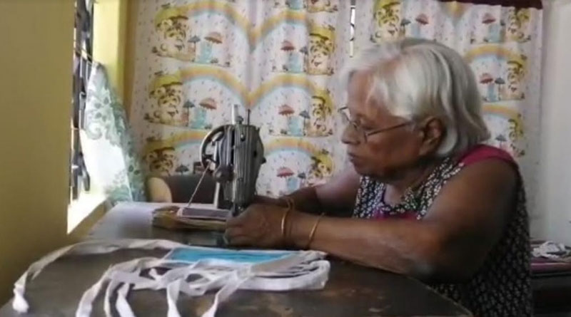 ক্যানসারের যন্ত্রণাকে অগ্রাহ্য! মাস্ক বানাচ্ছেন বোলপুরের সত্তরোর্ধ্ব বৃদ্ধা