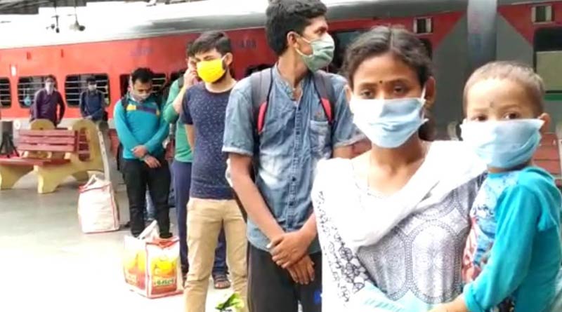 ‘সিদ্ধ ভাত খেতে হলেও ভিটে ছাড়ব না’, ঘরে ফিরে প্রতিজ্ঞা পুরুলিয়ার পরিযায়ী শ্রমিকদের