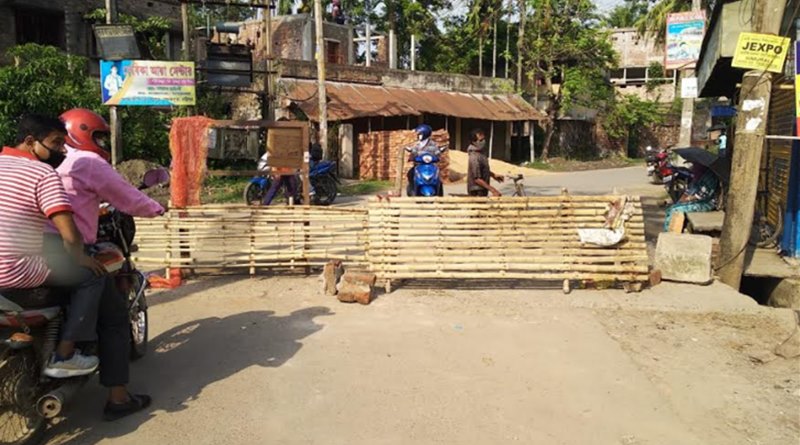 স্থানীয় স্কুলে কোয়ারেন্টাইন সেন্টার খোলায় তীব্র আপত্তি, ৬ ঘণ্টা রাস্তা অবরোধ চাকদহে