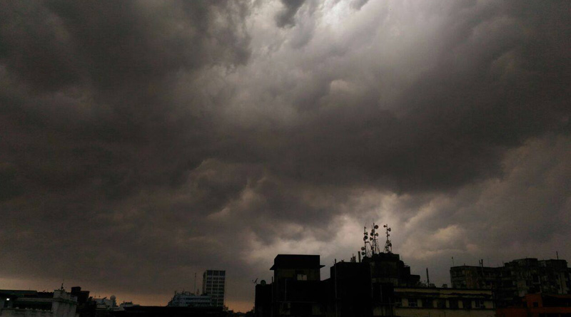 আগামী রবিবার পর্যন্ত কলকাতা-সহ রাজ্যের একাধিক জেলায় ঝড়বৃষ্টির পূর্বাভাস