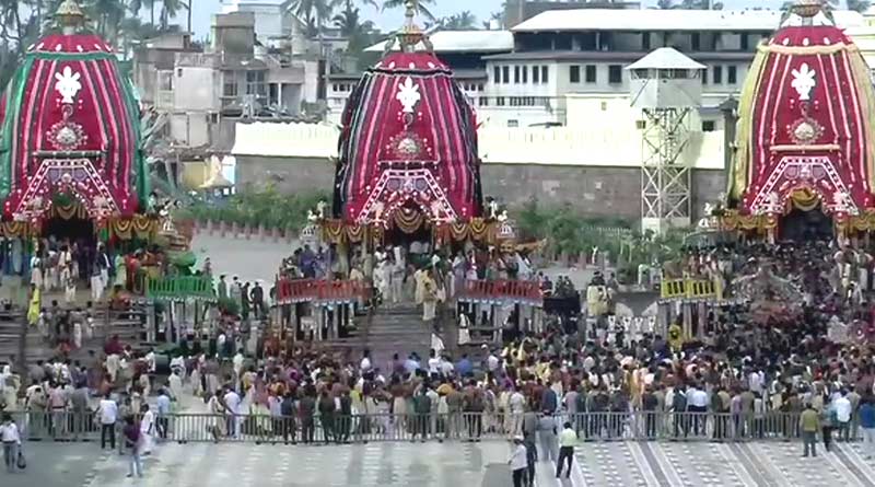 জয় জগন্নাথ, স্বাস্থ্যবিধি মেনে পুরী-সহ গোটা দেশে পালিত রথযাত্রা উৎসব, দেখুন ছবি