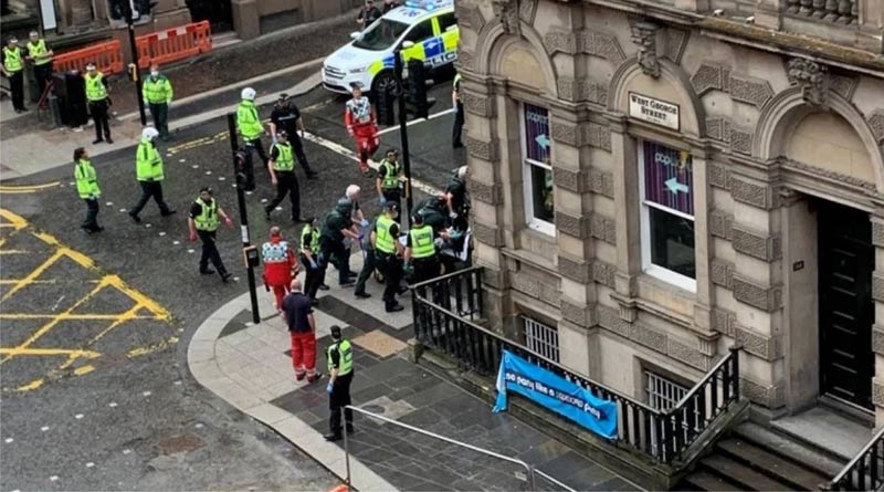 3 killed in Glasgow stabbing attack, suspect shot in Scottish city