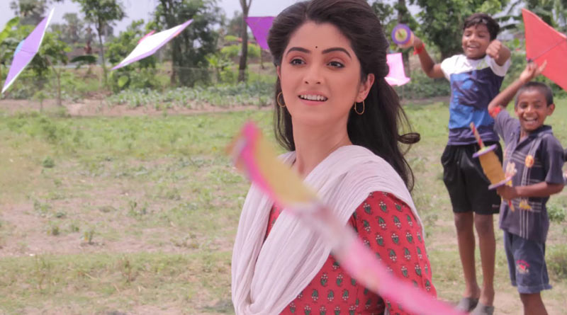 ‘চাইব দর্শকই আমার ঢাক পেটাক’, ‘যমুনা ঢাকি’ ধারাবাহিকে নজরকাড়া অভিনয় নিয়ে খোলামেলা শ্বেতা