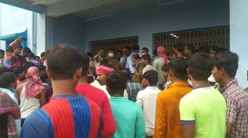 কোয়ারেন্টাইন সেন্টারে মহিলার ‘যৌন নিগ্রহ’ ভিলেজ পুলিশের, রণক্ষেত্র ঢোলাহাট