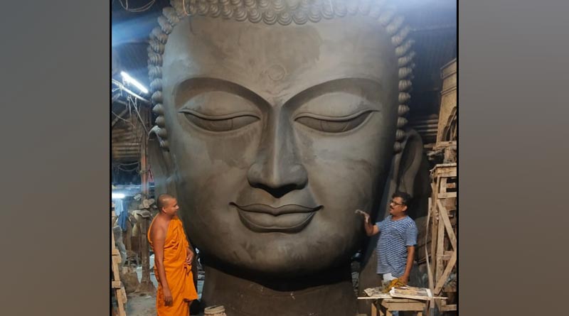 Kumortuli Artisan creates History by making 100 ft tall Buddha Statue