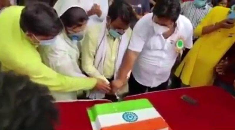 Maldah's TMC leaders eating tricolour cake, goes viral