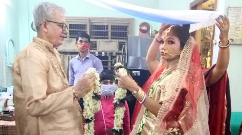 Seventy two years old man tie knot in Hooghly's srirampur