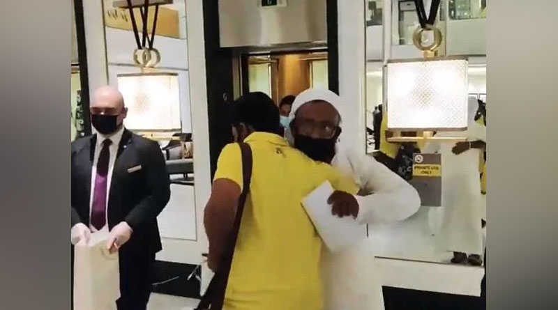 Watch: CSK Player Exchanging Hug With Team Manager At Airport Video Goes Viral After Covid-19 Hits Camp