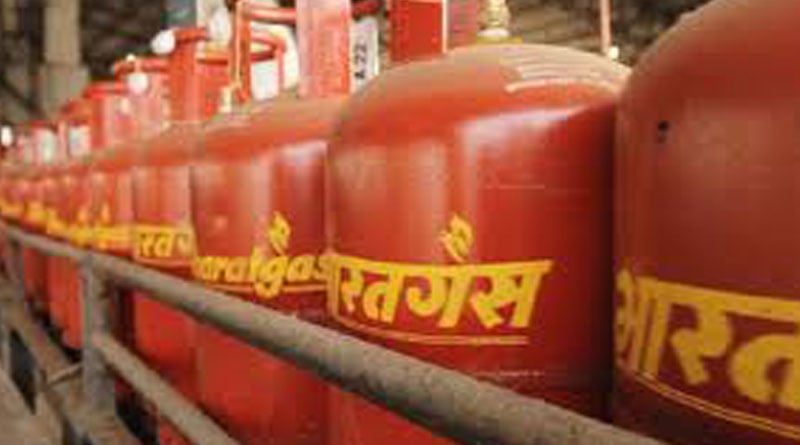 Govt to decide on subsidised cooking gas by Bharat Petroleum before financial bid stage | Sangbad Pratidin