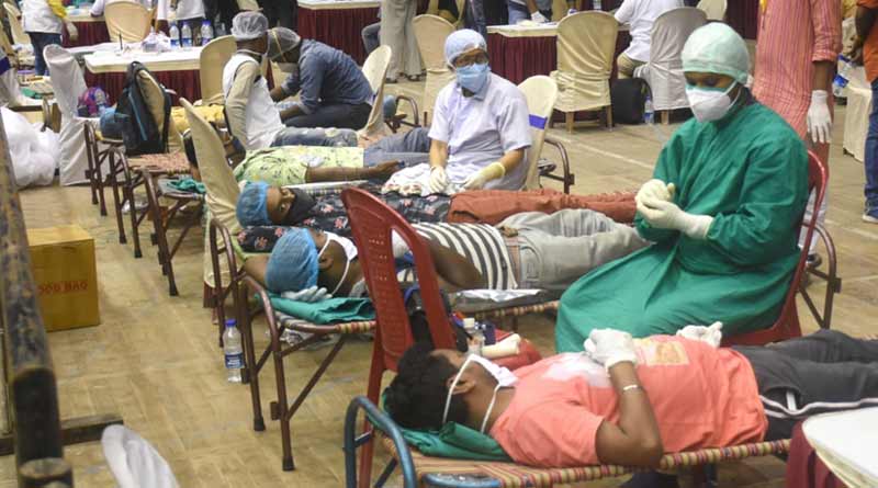 Forum For Durgotsav organised blood donation camp in Kolkata today | Sangbad Pratidin