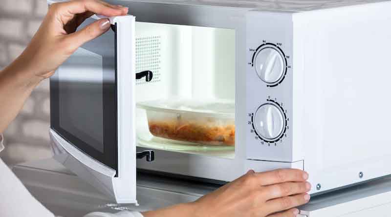 Microwave cooked food heat food safe experts tips
