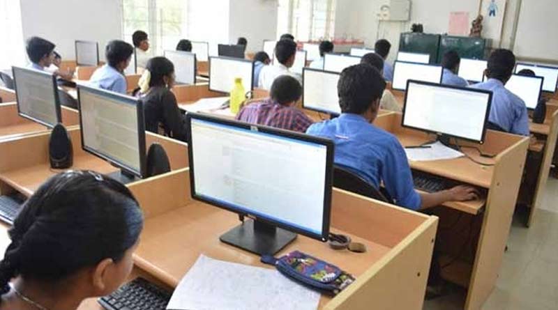 Students who are unaccustomed to online exams, the college made it easy for them | SangbadPratidin
