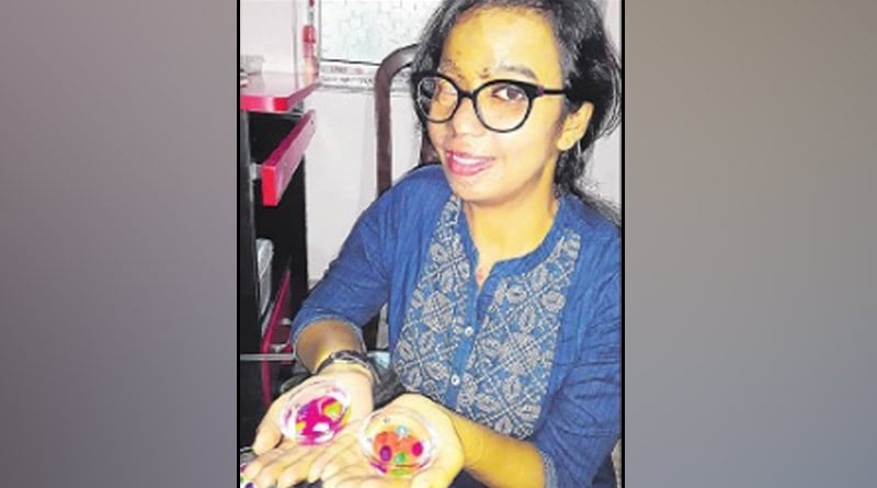 Acid attack victim Designer candle sell Mindapore girl Paramita Bera