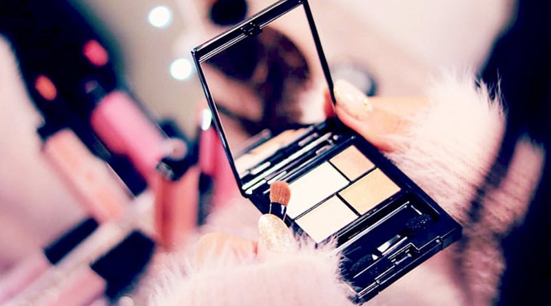 How to use expired make up products, here are few tips